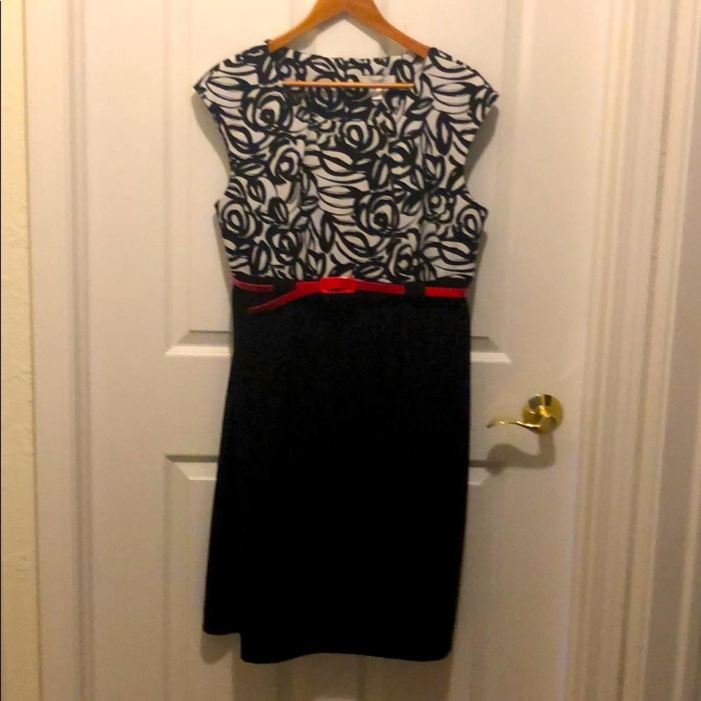 Black and white Dress Barn sheath dress